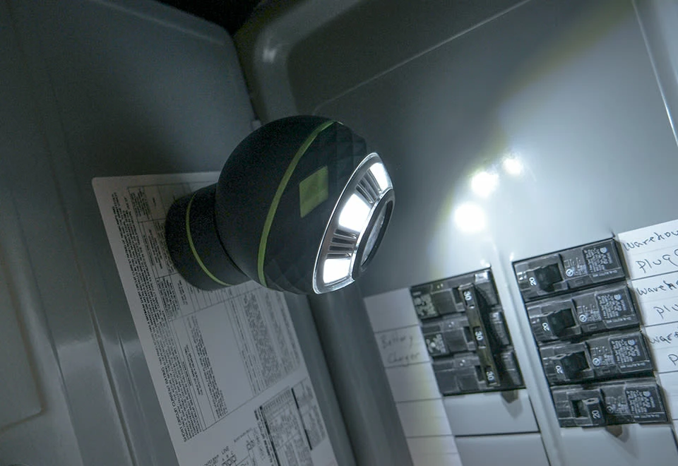 Budget 🎁 Pivoting Pod Lights (2-Pack) by Delk 🎉 8 Budget 🎁 Pivoting Pod Lights (2-Pack) by Delk 🎉 - Image 6